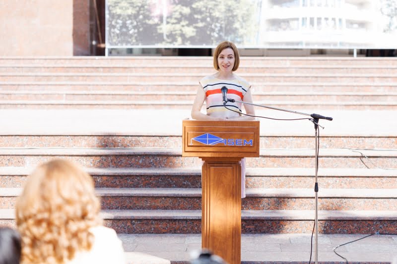 Președinta Maia Sandu, în mesajul adresat absolvenților ASEM: „Știm ce ne dorim și încotro ne îndreptăm – vrem să construim Moldova Europeană”