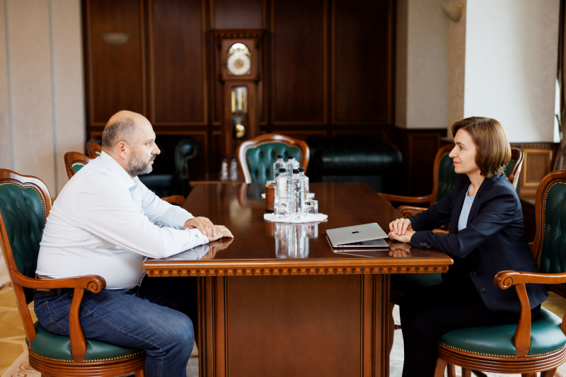Președinta Maia Sandu a discutat astăzi cu ministrul Energiei despre pregătirile de iarnă și evoluțiile din sectorul energetic