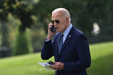 Biden cere Pentagonului să intensifice livrările de arme către Ucraina